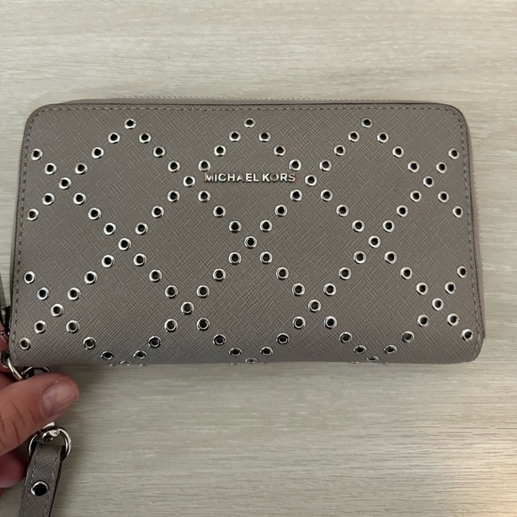 Michael Kors Gray Studded Large Zip Around Wallet - Picture 1 of 4